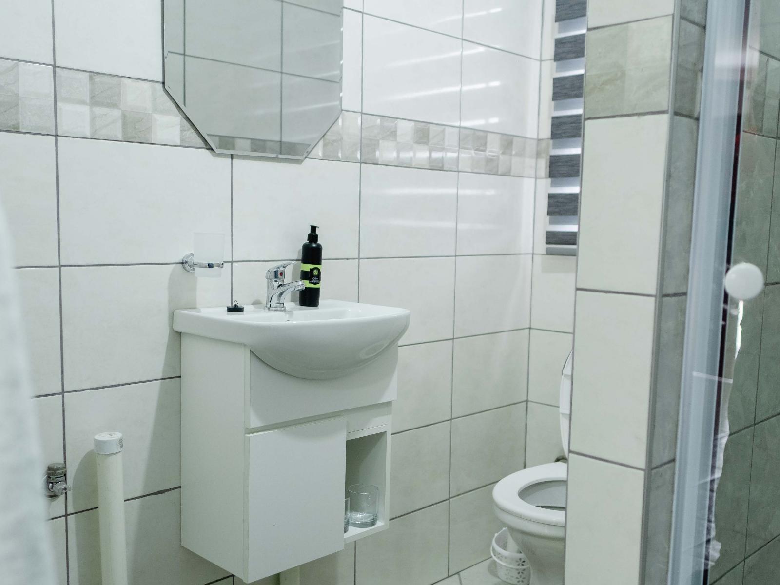 Comfort Apartment 3 — Classic Apartment 3 Toilet Basin