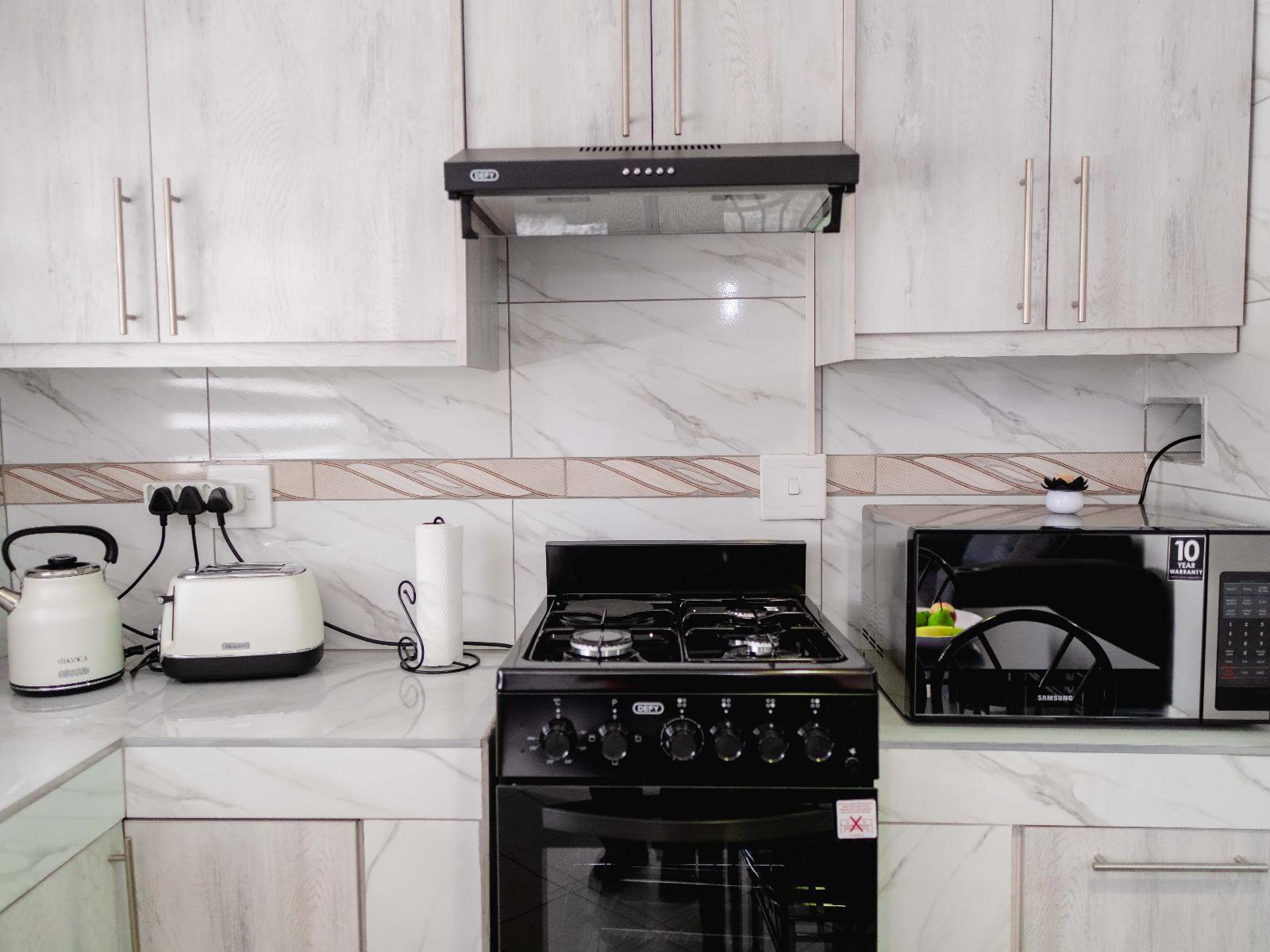Comfort Apartment 3 — Classic Bedroom 3 Stove