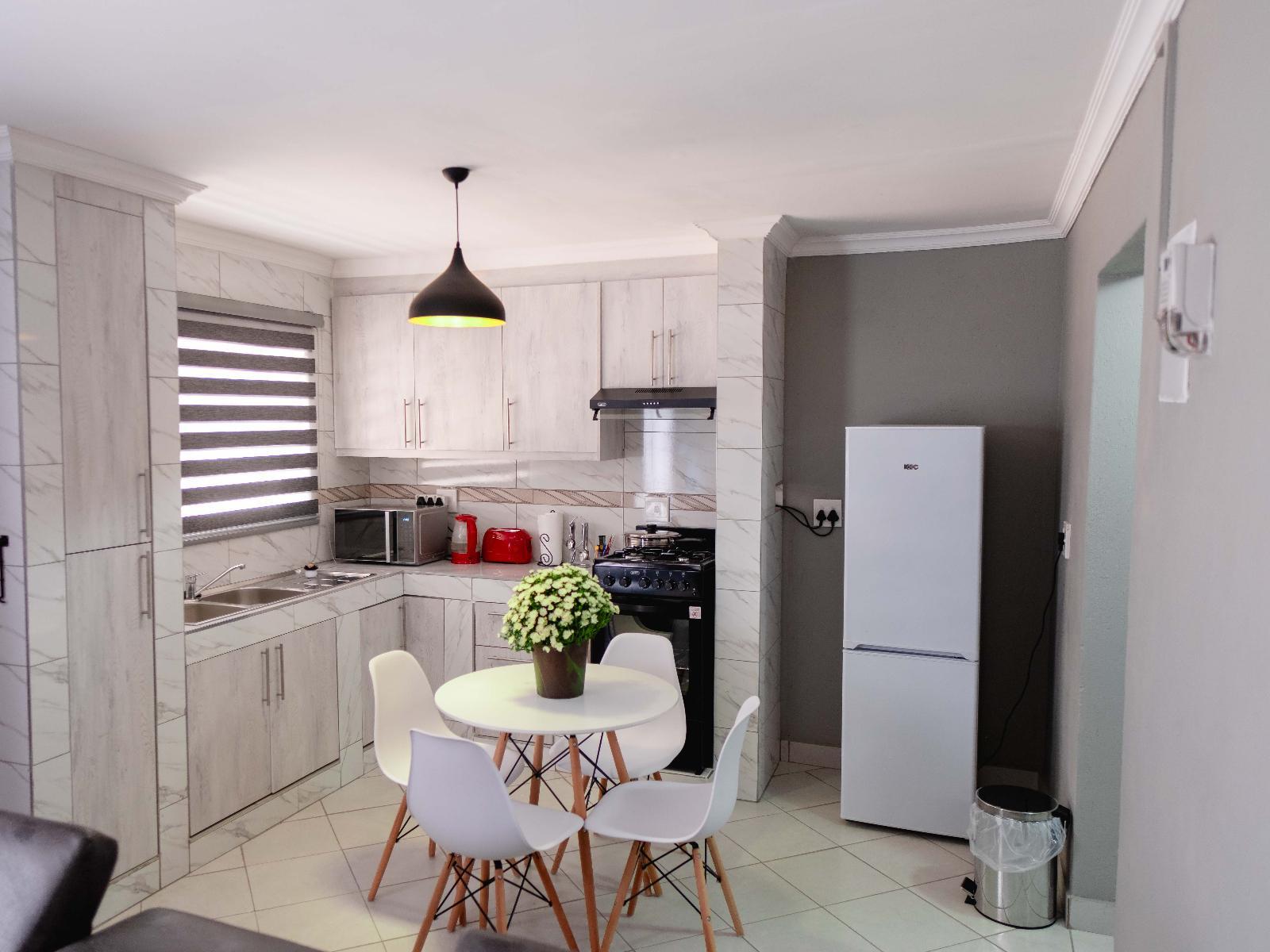 Kitchens — Deluxe 4 wide