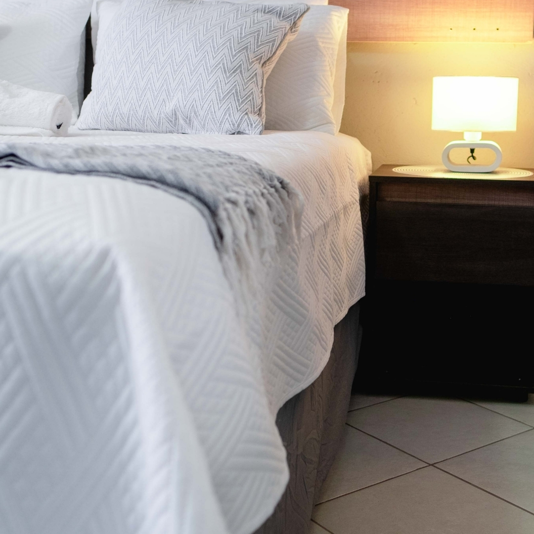 Luxe Bedrooms — white bedding lamp
